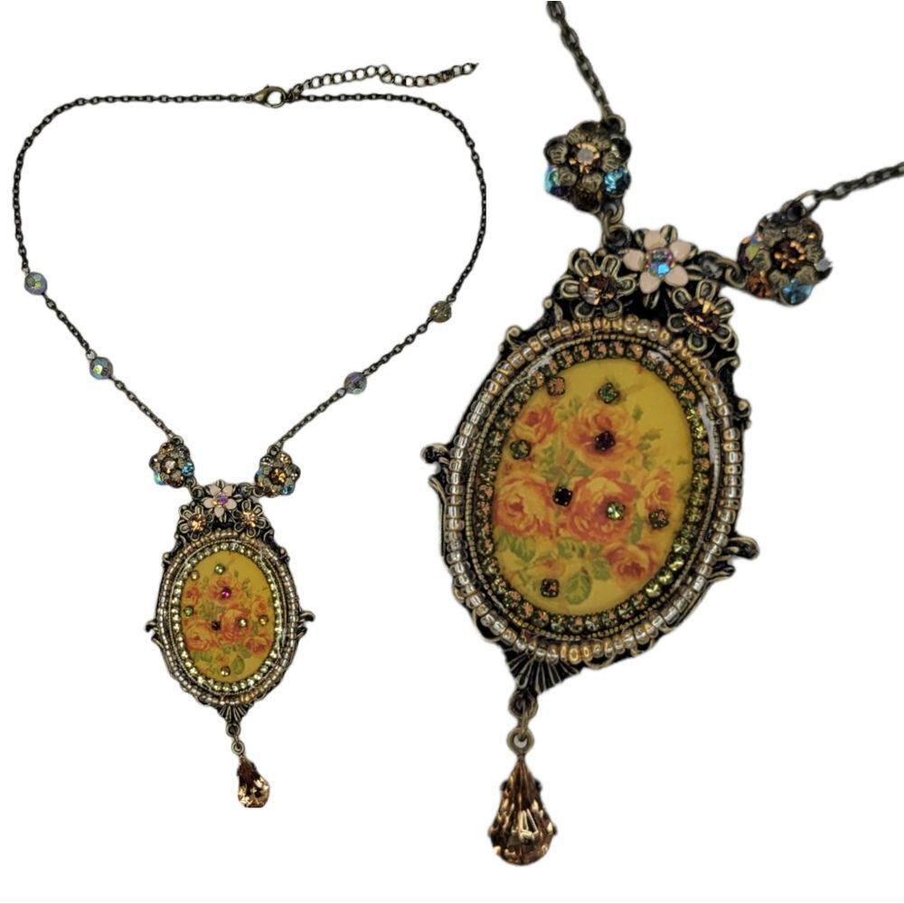 Vintage floral necklace - Picture 7 of 13